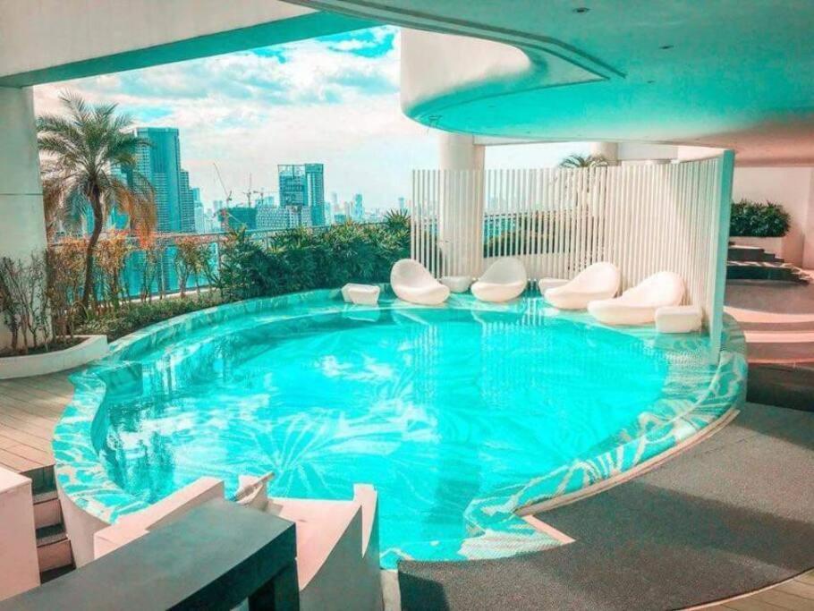 Aveline Suites Elite Rockwell View Acqua Private Residences Near Rockwell Makati Manila Kültér fotó