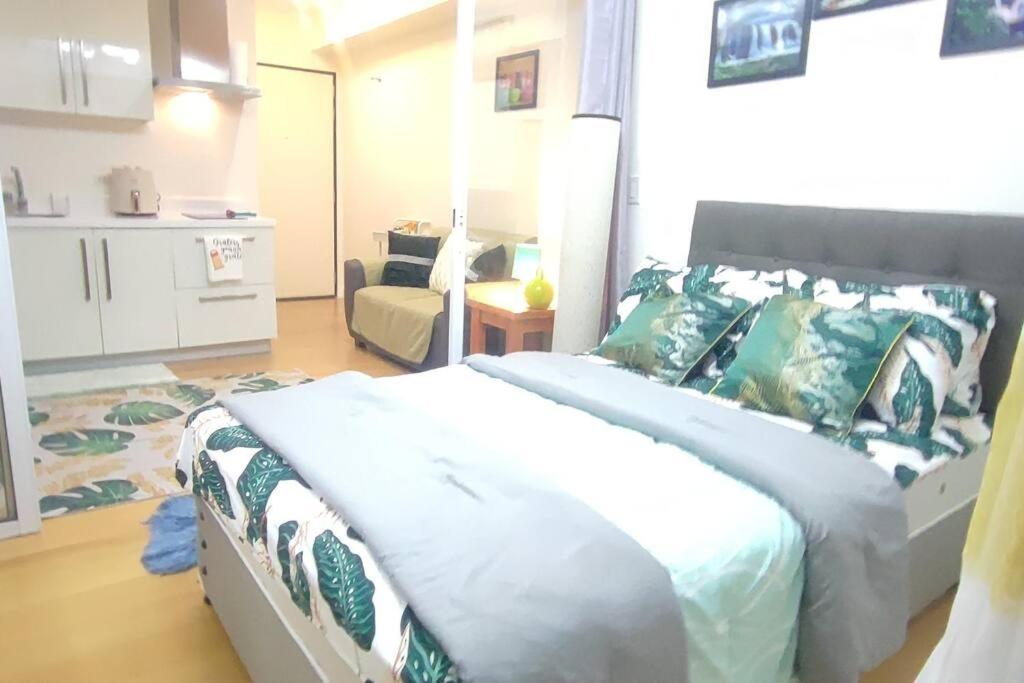 Aveline Suites Elite Rockwell View Acqua Private Residences Near Rockwell Makati Manila Kültér fotó